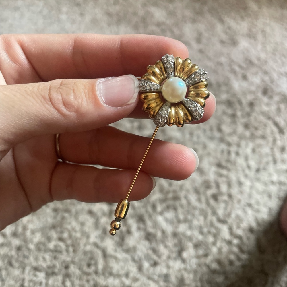 Vintage Givenchy 1977 Pin